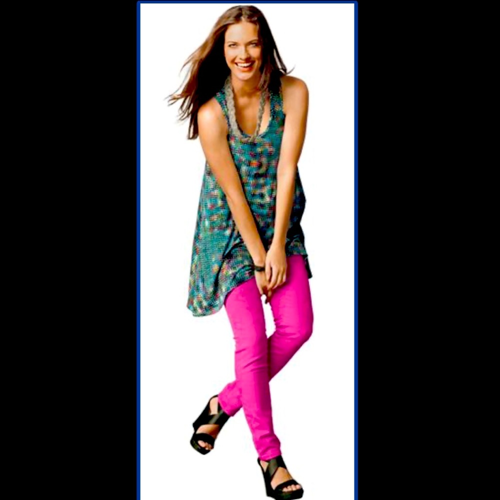 Cabi Racer Back Tunic - Picture 2 of 6